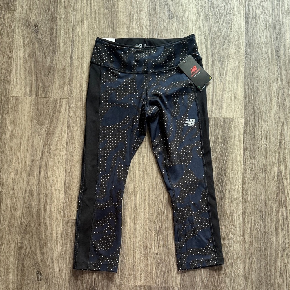 New Balance Black and Navy Leggings Size Small Mid Rise Tights 21”
